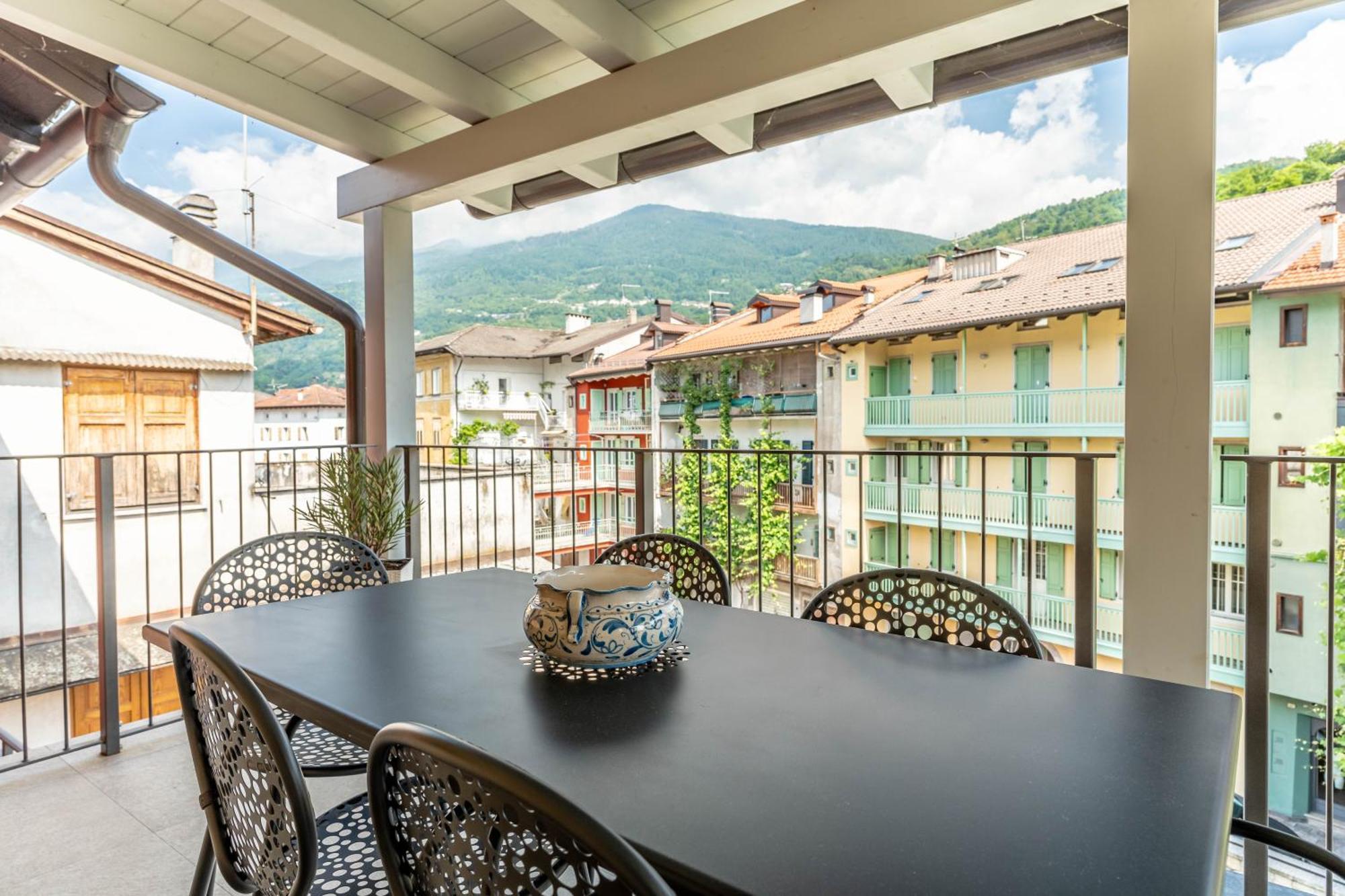 Luxury 2Br W/ River Castle View In Borgo Valsugana Apartment Luaran gambar