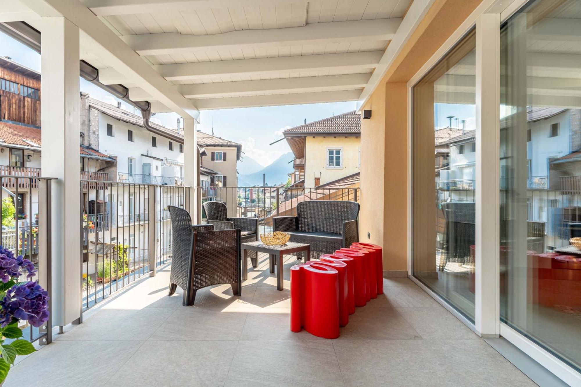 Luxury 2Br W/ River Castle View In Borgo Valsugana Apartment Luaran gambar
