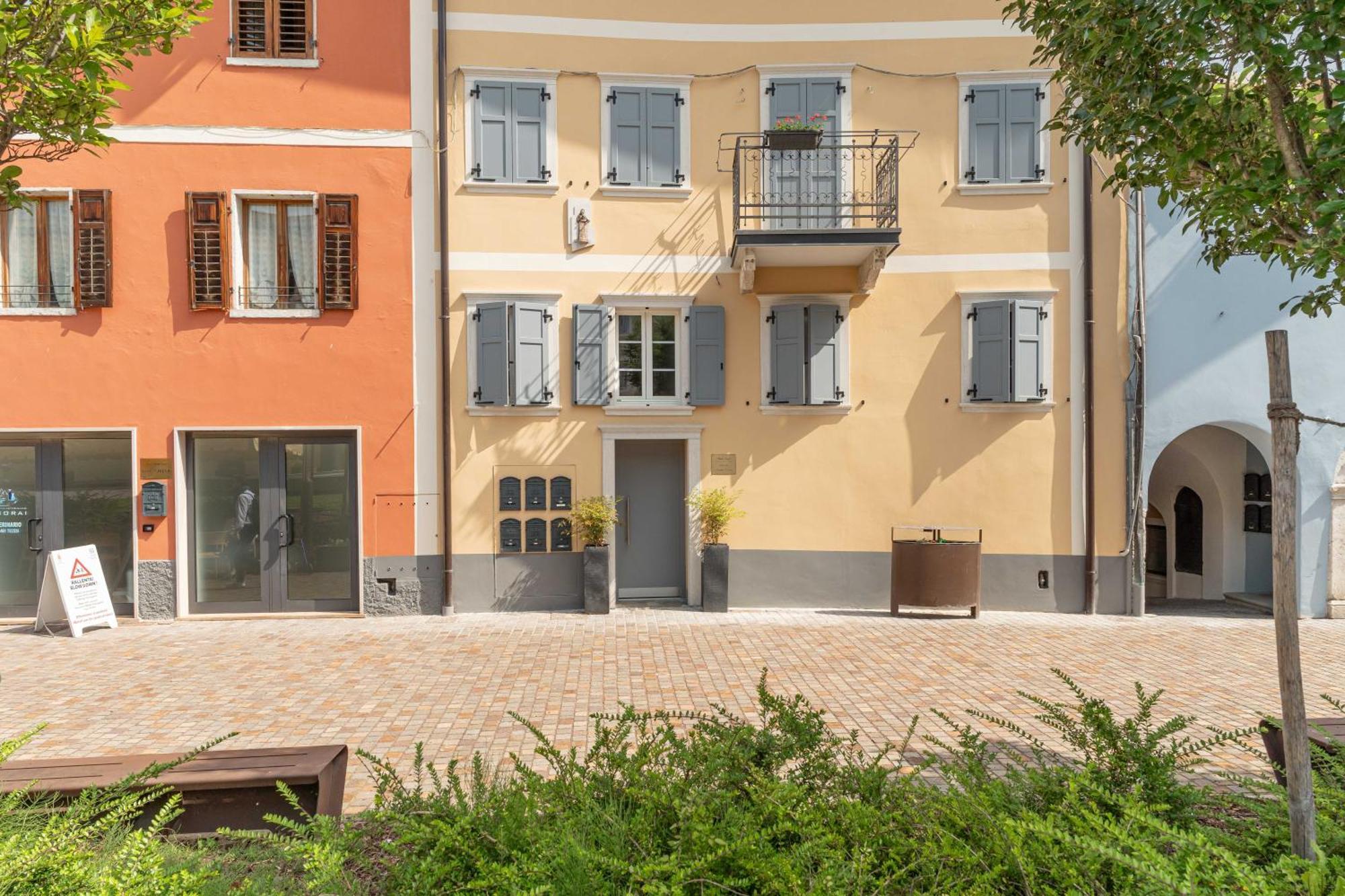 Luxury 2Br W/ River Castle View In Borgo Valsugana Apartment Luaran gambar